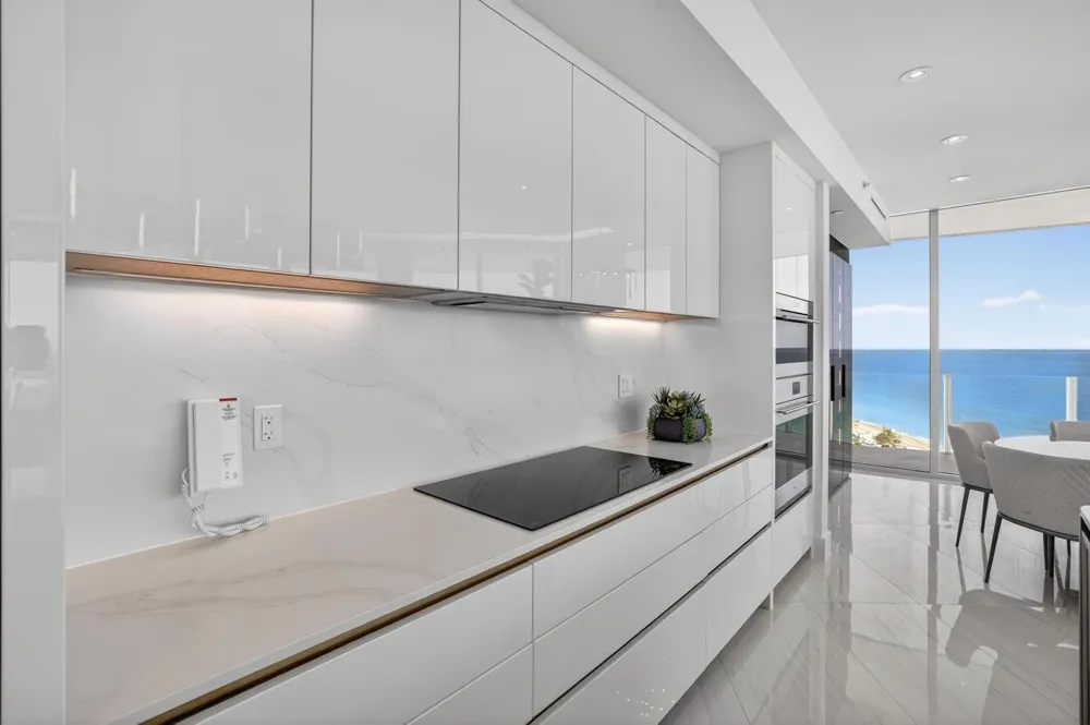 525 Fort Lauderdale Beach Boulevard #901 Fort Lauderdale, FL 33304
