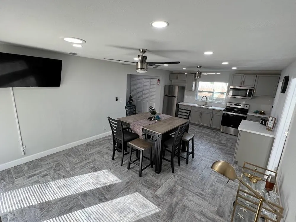 1810 Elizabeth Street Melbourne, FL 32901