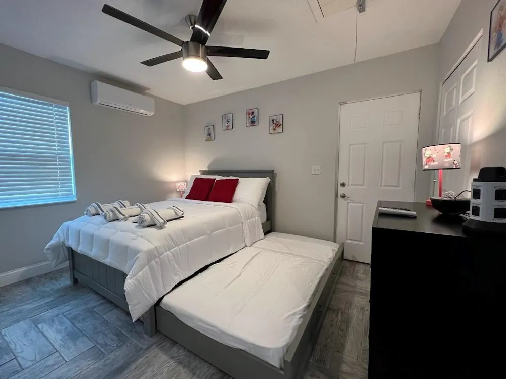 1810 Elizabeth Street Melbourne, FL 32901