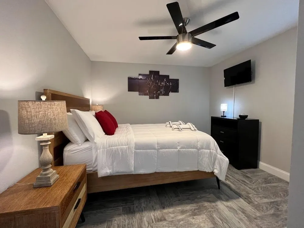 1810 Elizabeth Street Melbourne, FL 32901