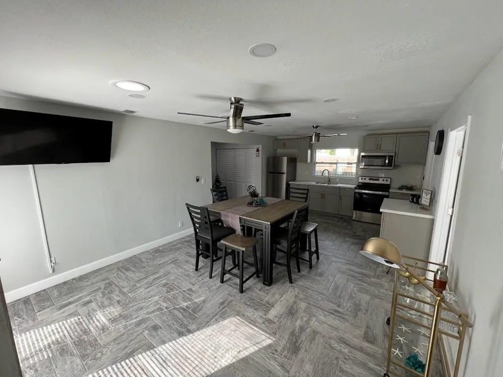 1810 Elizabeth Street Melbourne, FL 32901
