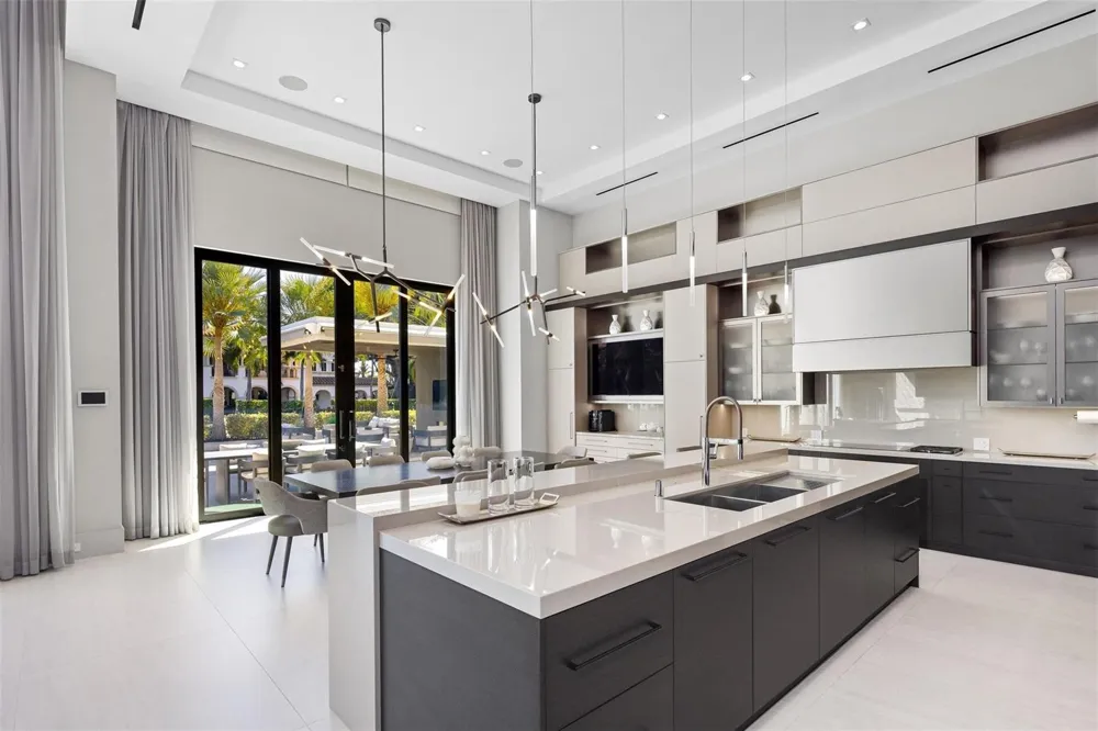 816 Riviera Isle Drive Fort Lauderdale, FL 33301