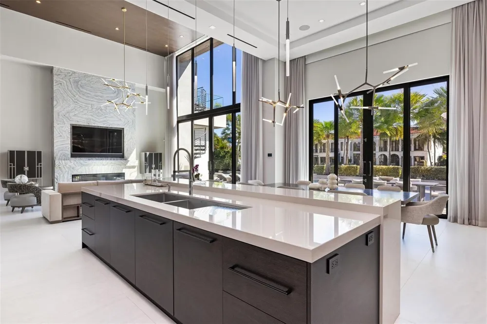 816 Riviera Isle Drive Fort Lauderdale, FL 33301