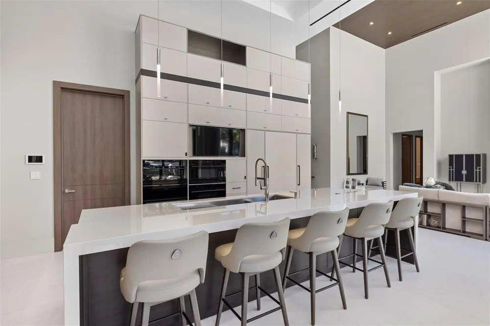 816 Riviera Isle Drive Fort Lauderdale, FL 33301