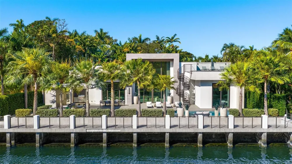 816 Riviera Isle Drive Fort Lauderdale, FL 33301
