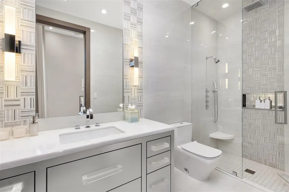 816 Riviera Isle Drive Fort Lauderdale, FL 33301