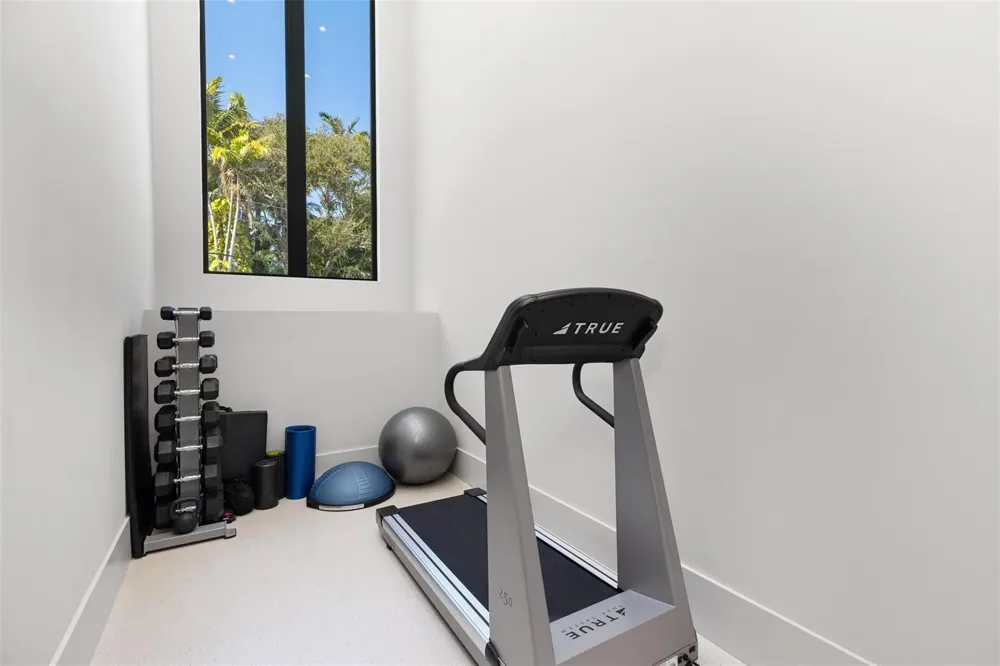 816 Riviera Isle Drive Fort Lauderdale, FL 33301