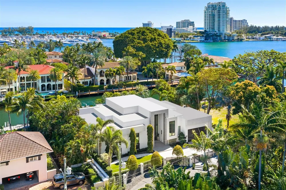 816 Riviera Isle Drive Fort Lauderdale, FL 33301