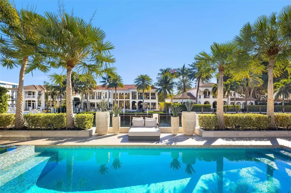 816 Riviera Isle Drive Fort Lauderdale, FL 33301