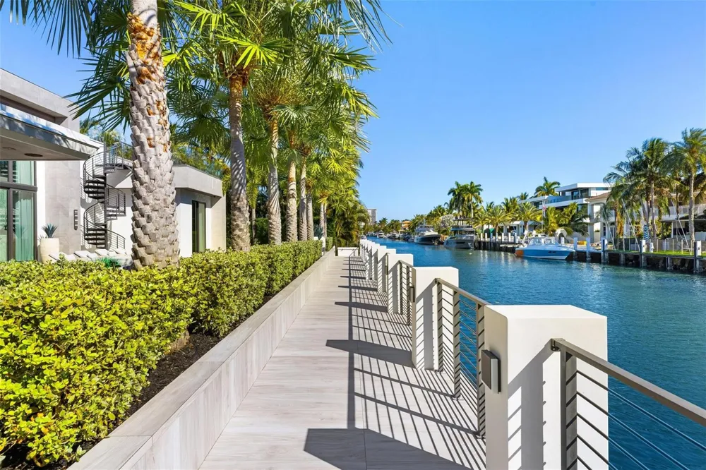 816 Riviera Isle Drive Fort Lauderdale, FL 33301