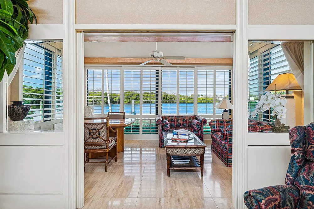 6110 Ocean Boulevard #40 Ocean Ridge, FL 33435