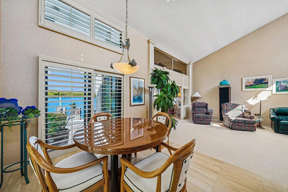 6110 Ocean Boulevard #40 Ocean Ridge, FL 33435