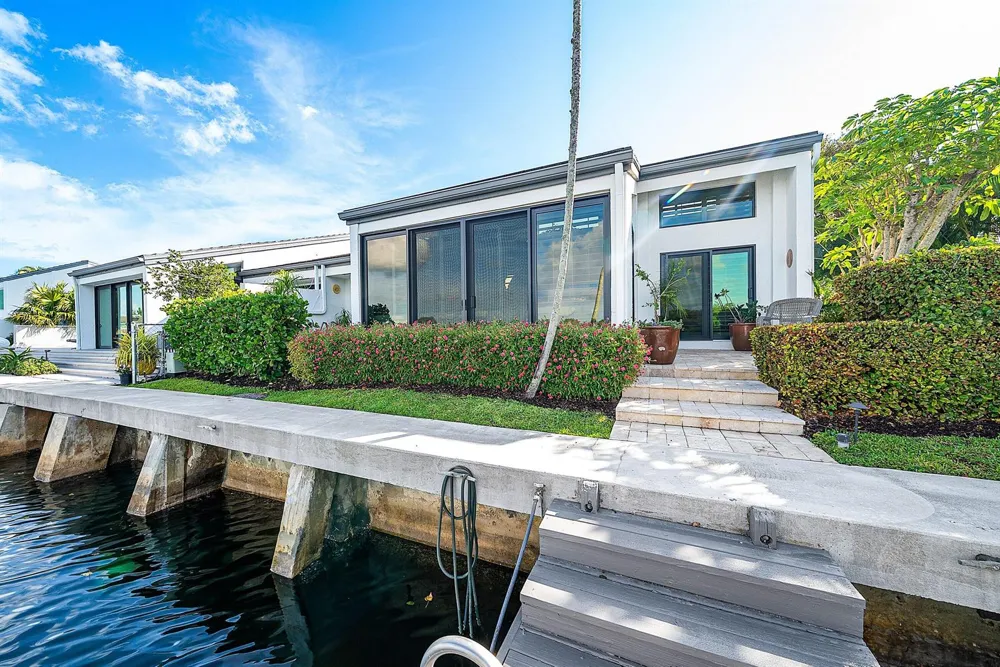 6110 Ocean Boulevard #40 Ocean Ridge, FL 33435
