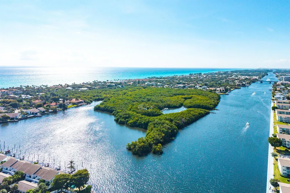 6110 Ocean Boulevard #40 Ocean Ridge, FL 33435