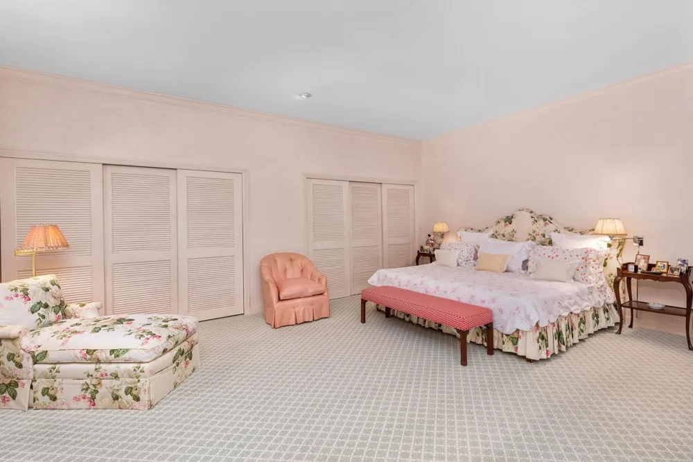 624 Lake Way Palm Beach, FL 33480