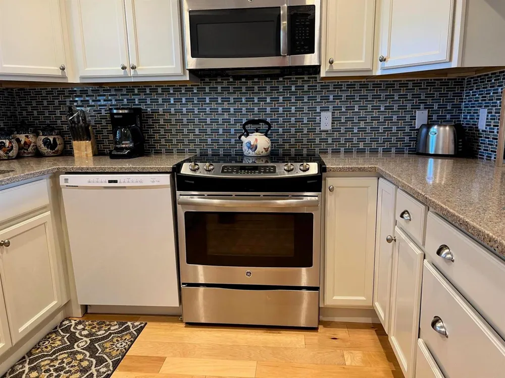 52 Yacht Club Drive #308 North Palm Beach, FL 33408