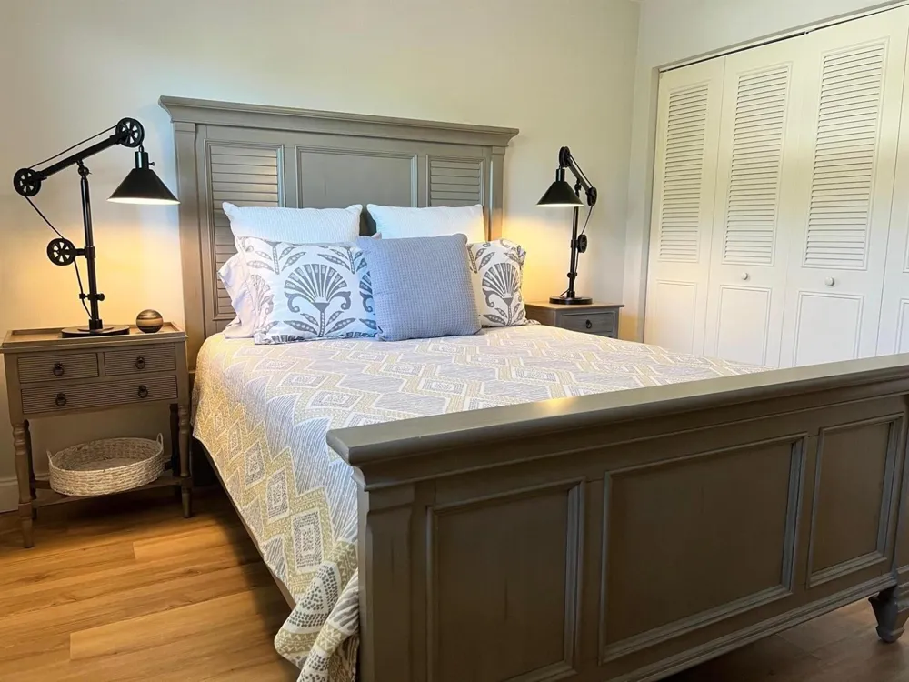 52 Yacht Club Drive #308 North Palm Beach, FL 33408