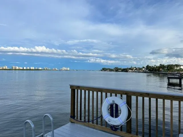 52 Yacht Club Drive #308 North Palm Beach, FL 33408