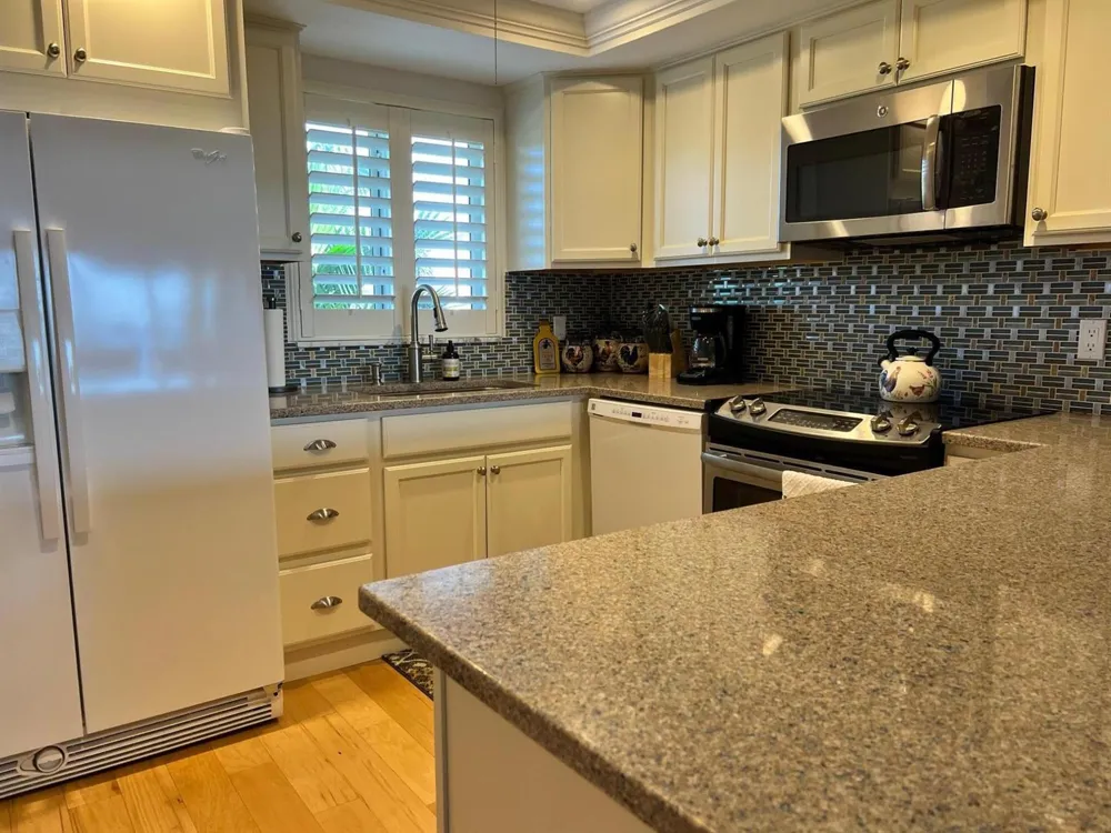 52 Yacht Club Drive #308 North Palm Beach, FL 33408