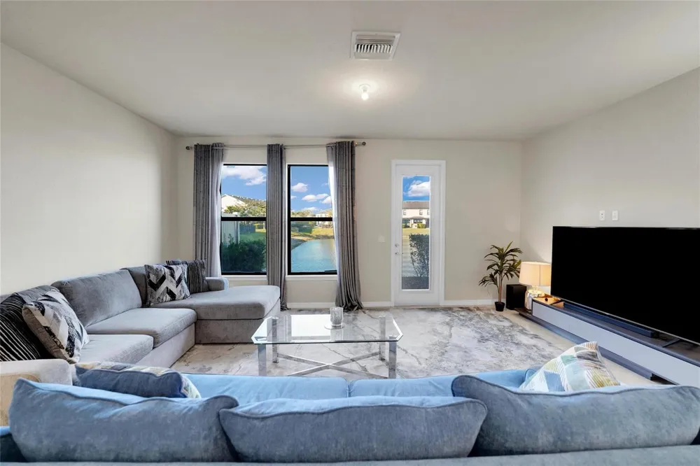 2293 S Appleton Circle Oakland Park, FL 33309