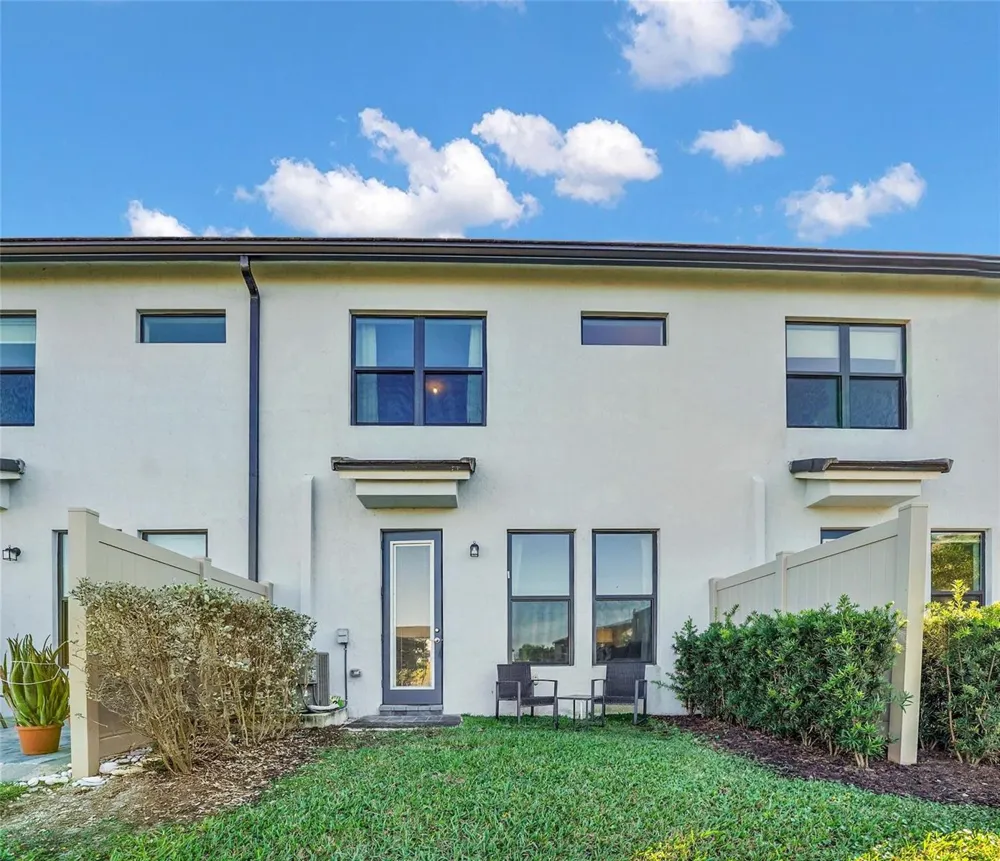 2293 S Appleton Circle Oakland Park, FL 33309