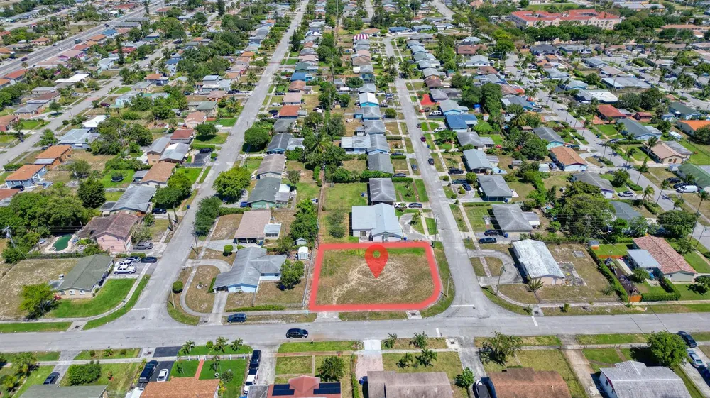 398 W 23rd Street Riviera Beach, FL 33404