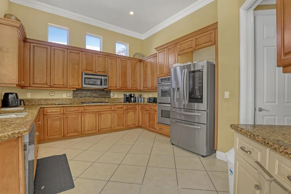 3389 Lago De Talavera Lake Worth, FL 33467