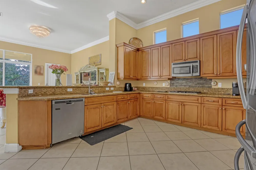 3389 Lago De Talavera Lake Worth, FL 33467