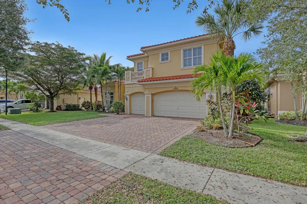 3389 Lago De Talavera Lake Worth, FL 33467