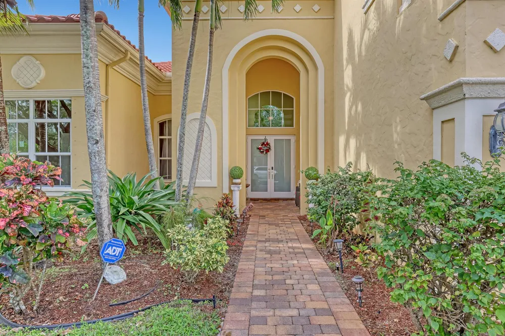 3389 Lago De Talavera Lake Worth, FL 33467