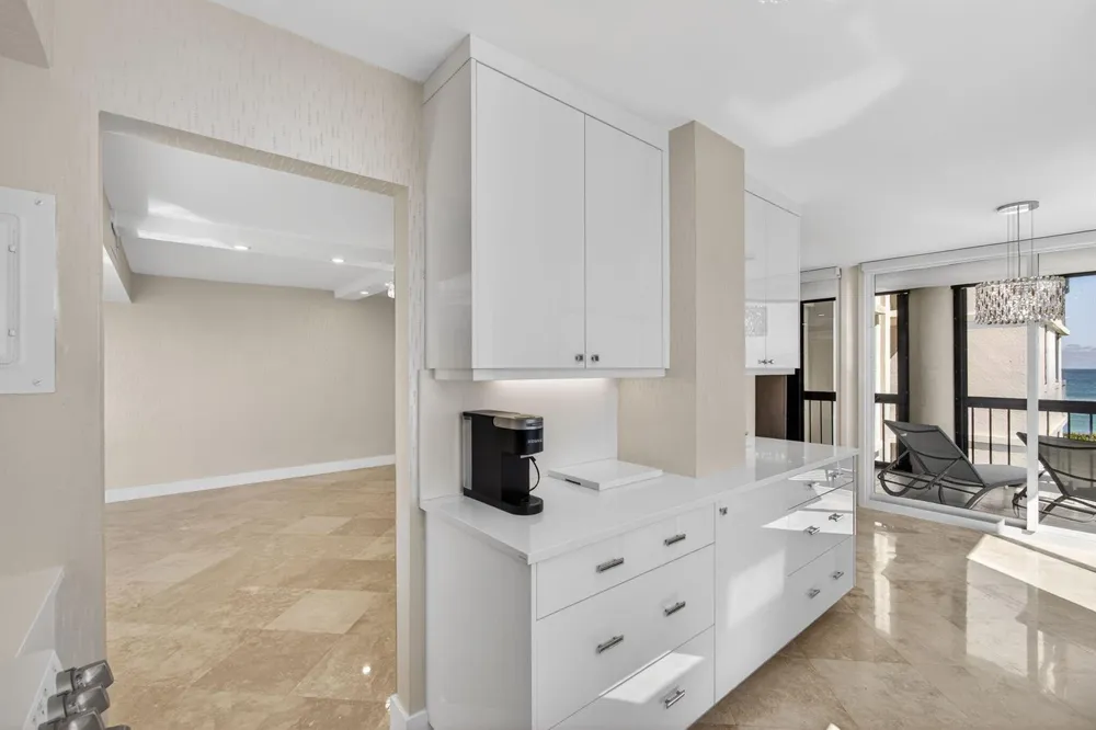 5380 Ocean Drive #3b Singer Island, FL 33404