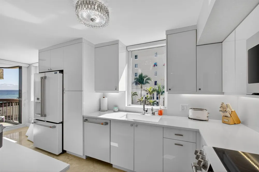 5380 Ocean Drive #3b Singer Island, FL 33404