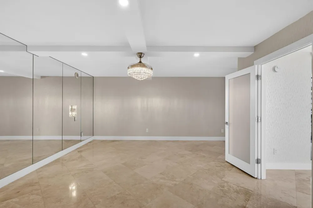 5380 Ocean Drive #3b Singer Island, FL 33404