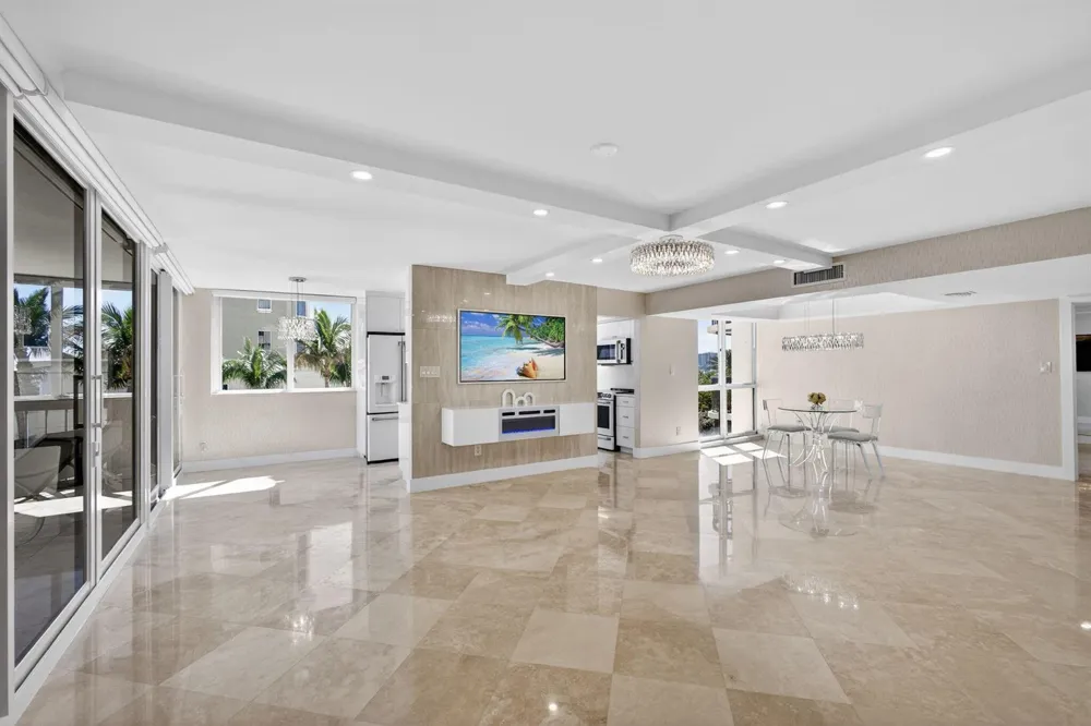 5380 Ocean Drive #3b Singer Island, FL 33404
