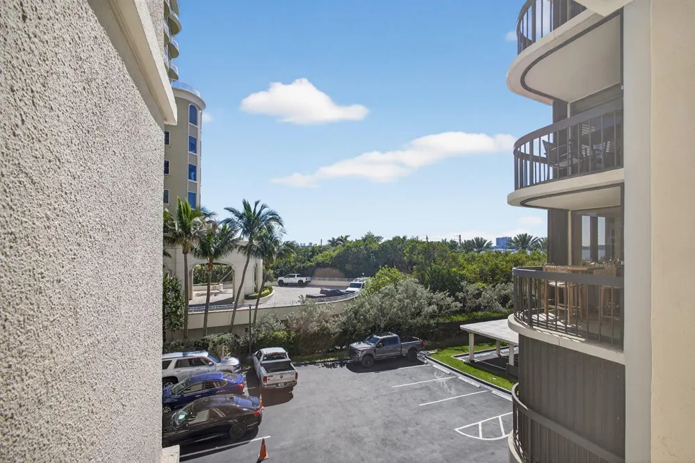 5380 Ocean Drive #3b Singer Island, FL 33404