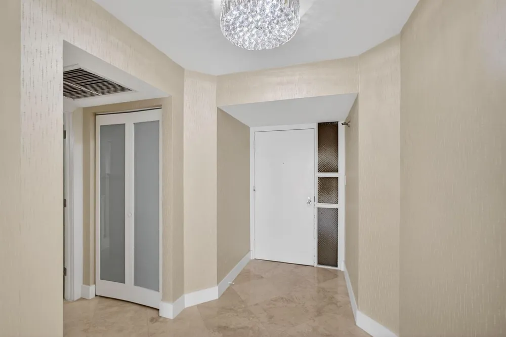 5380 Ocean Drive #3b Singer Island, FL 33404