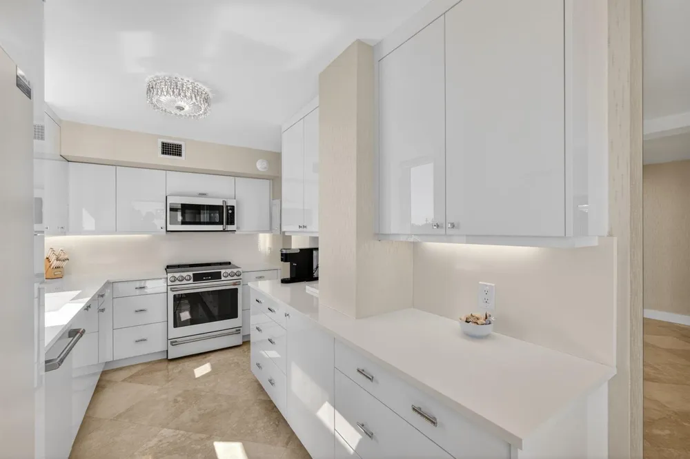 5380 Ocean Drive #3b Singer Island, FL 33404