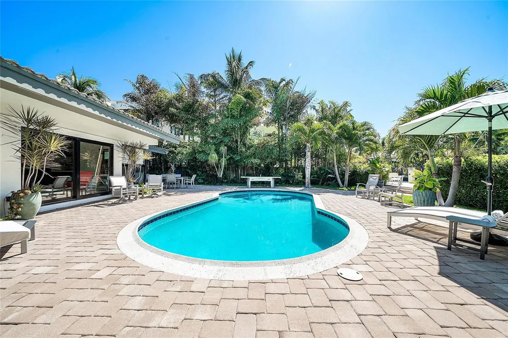 801 Solar Isle Drive Fort Lauderdale, FL 33301