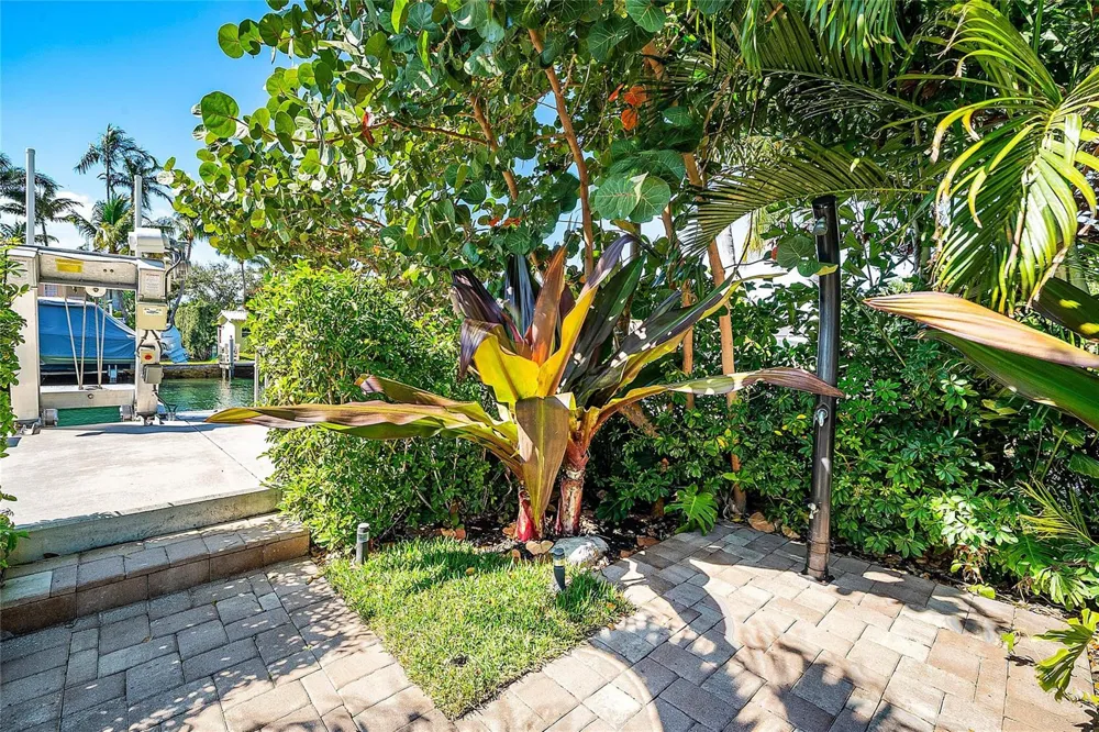 801 Solar Isle Drive Fort Lauderdale, FL 33301