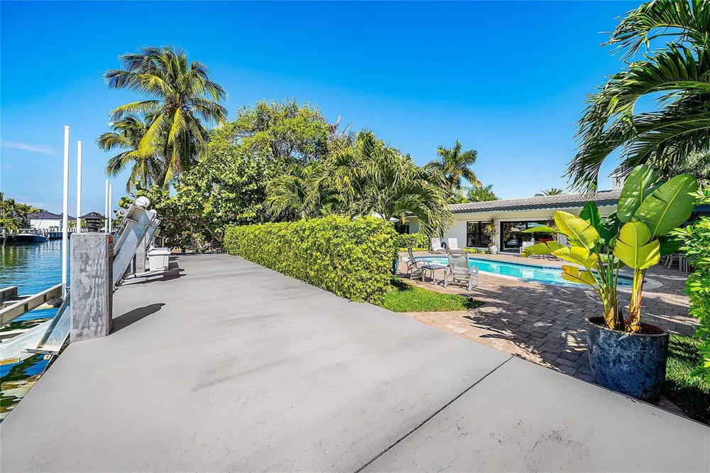 801 Solar Isle Drive Fort Lauderdale, FL 33301