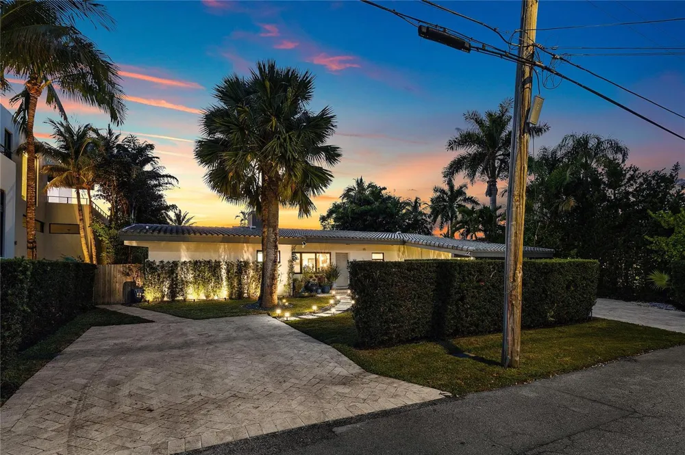 801 Solar Isle Drive Fort Lauderdale, FL 33301