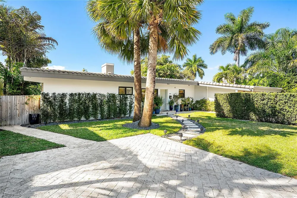 801 Solar Isle Drive Fort Lauderdale, FL 33301
