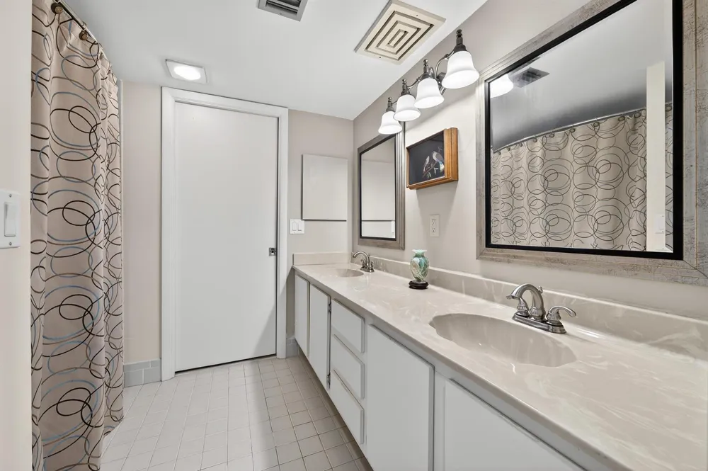 2491 NE Ocean Boulevard #106 Stuart, FL 34996