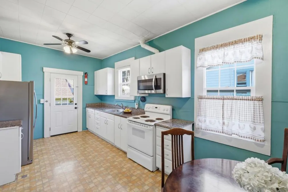308 Gharkey Street Santa Cruz, CA 95060