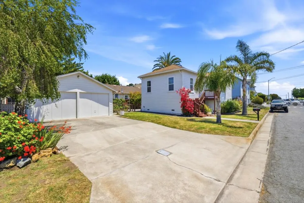 308 Gharkey Street Santa Cruz, CA 95060