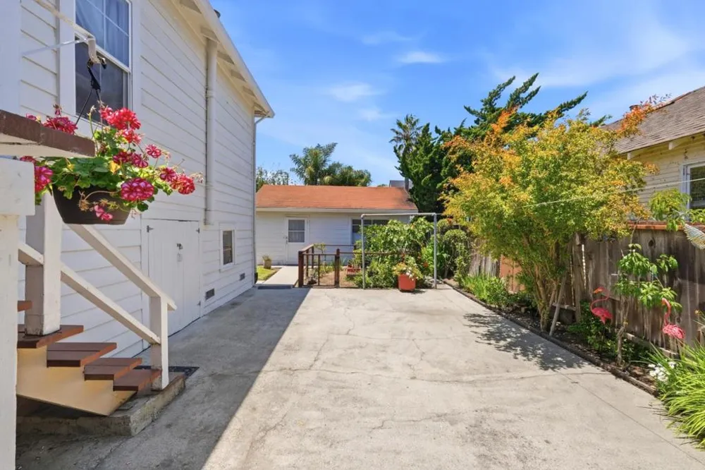 308 Gharkey Street Santa Cruz, CA 95060