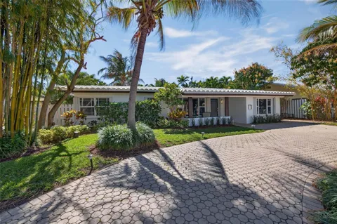 268 Hibiscus Avenue