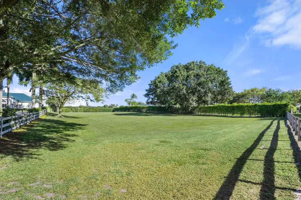 3250 Santa Barbara Drive Wellington, FL 33414