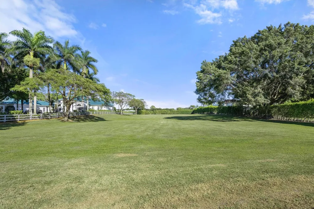 3250 Santa Barbara Drive Wellington, FL 33414