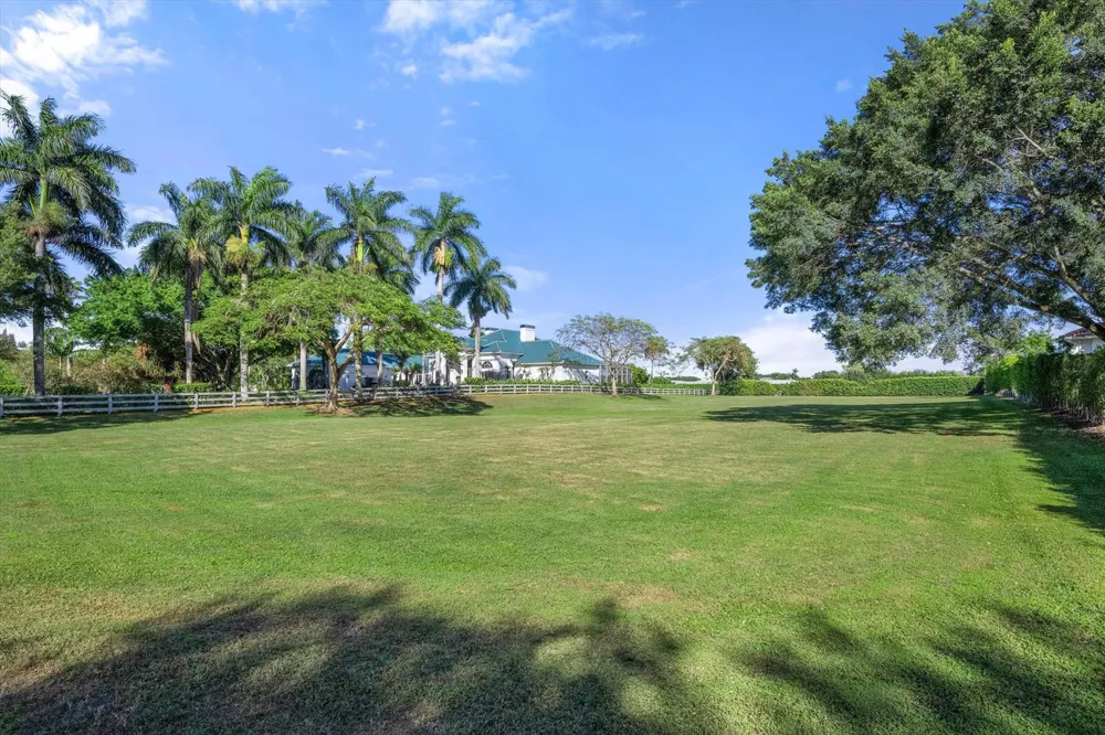 3250 Santa Barbara Drive Wellington, FL 33414